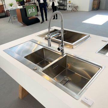 Chiuveta bucatarie inox dubla cu 2 cuve + picurator si ventil automat reversibila stanga/dreapta + accesorii montaj, 1160x500x200 mm cod 6072